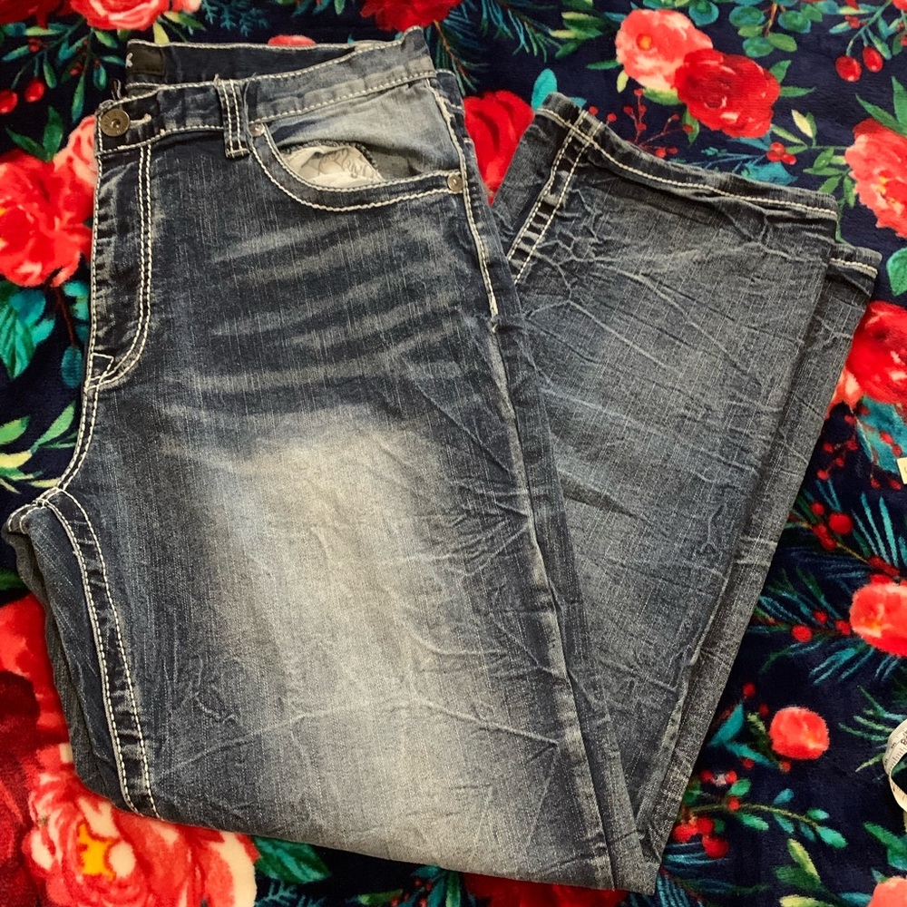 True Luck Mens 38/30 jeans